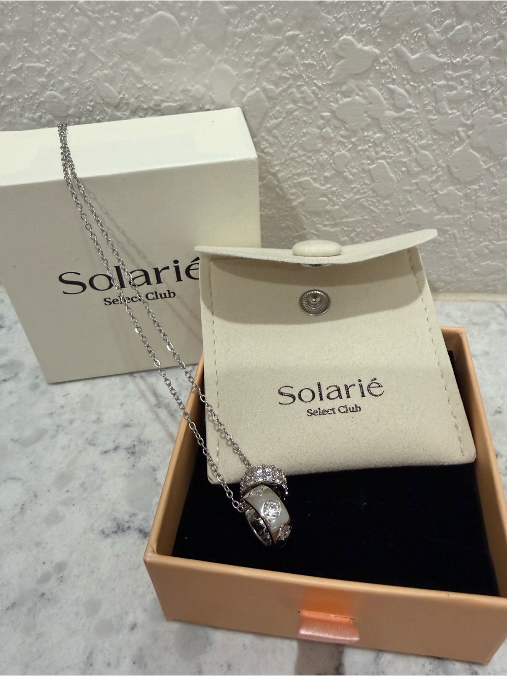 Solarie Eternal Band Necklace - Silver